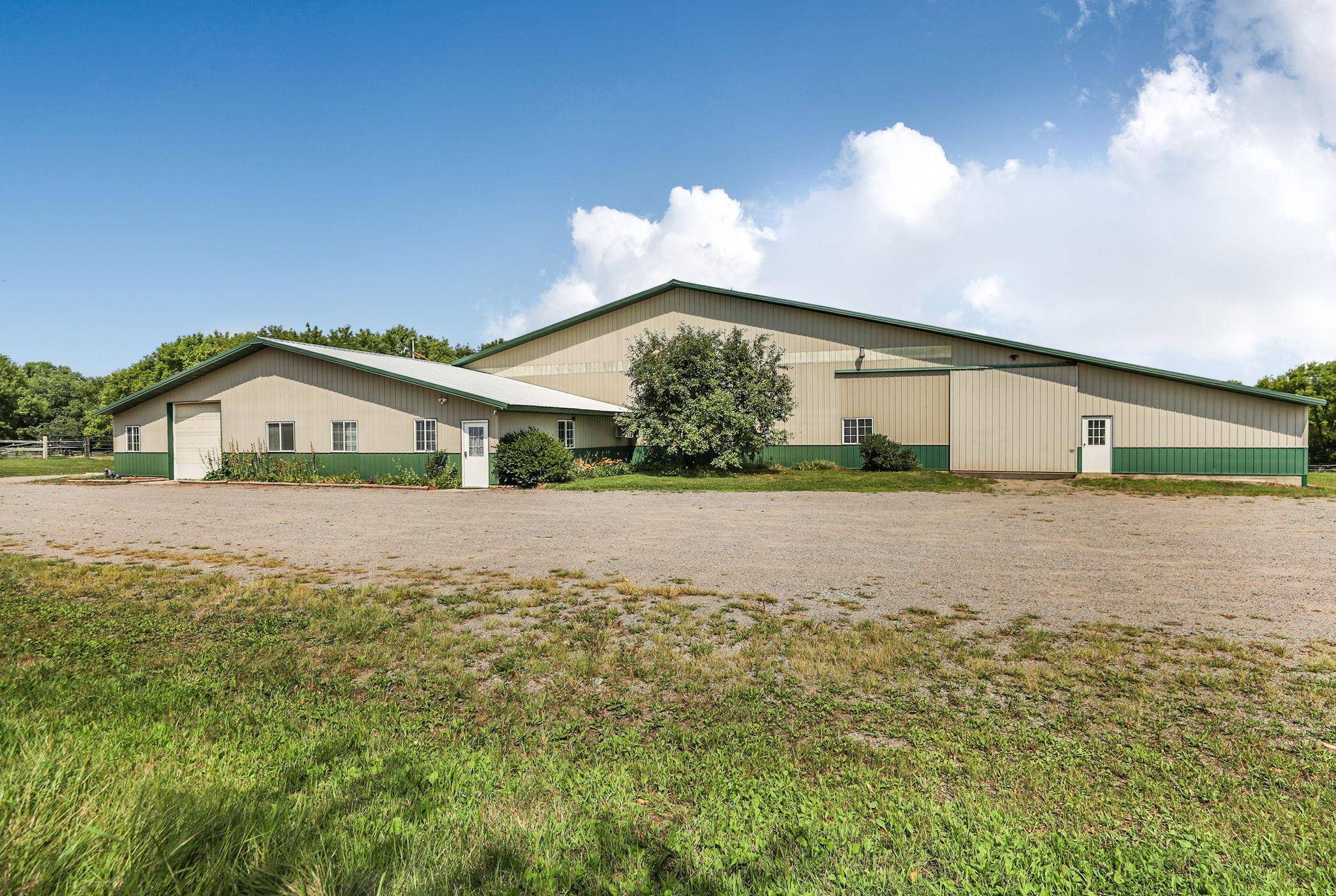 31572 Collegeville RD, Saint Joseph, MN 56374