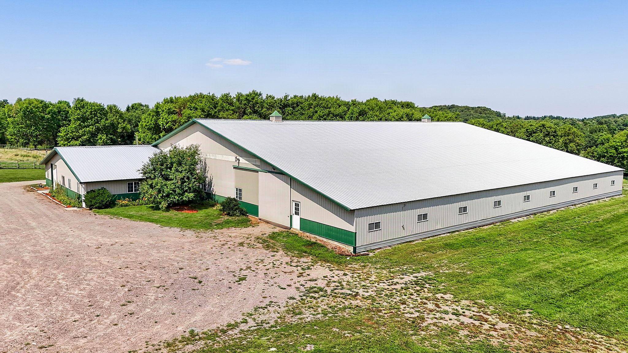 31572 Collegeville RD, Saint Joseph, MN 56374