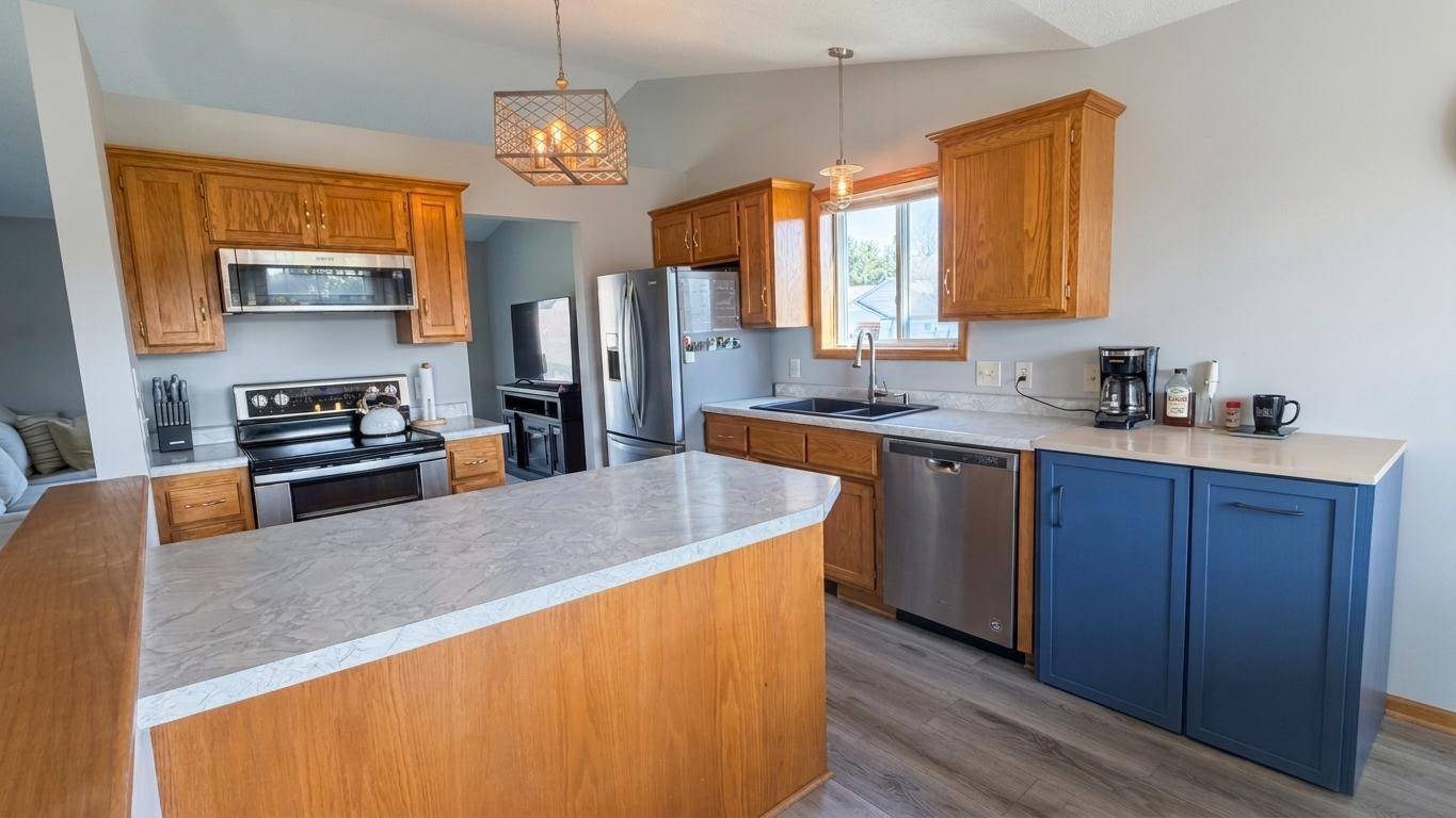 2769 235th AVE NW, Saint Francis, MN 55070