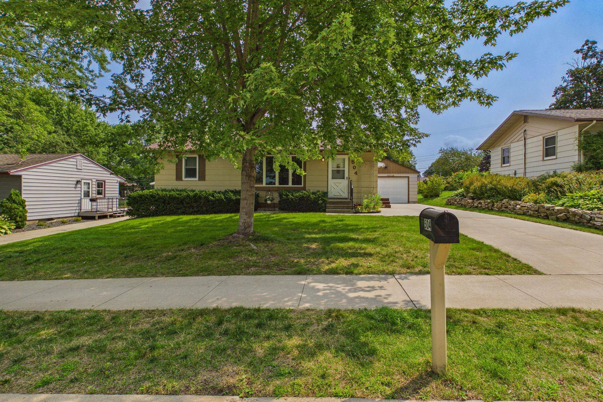 504 3rd AVE NE, Byron, MN 55920