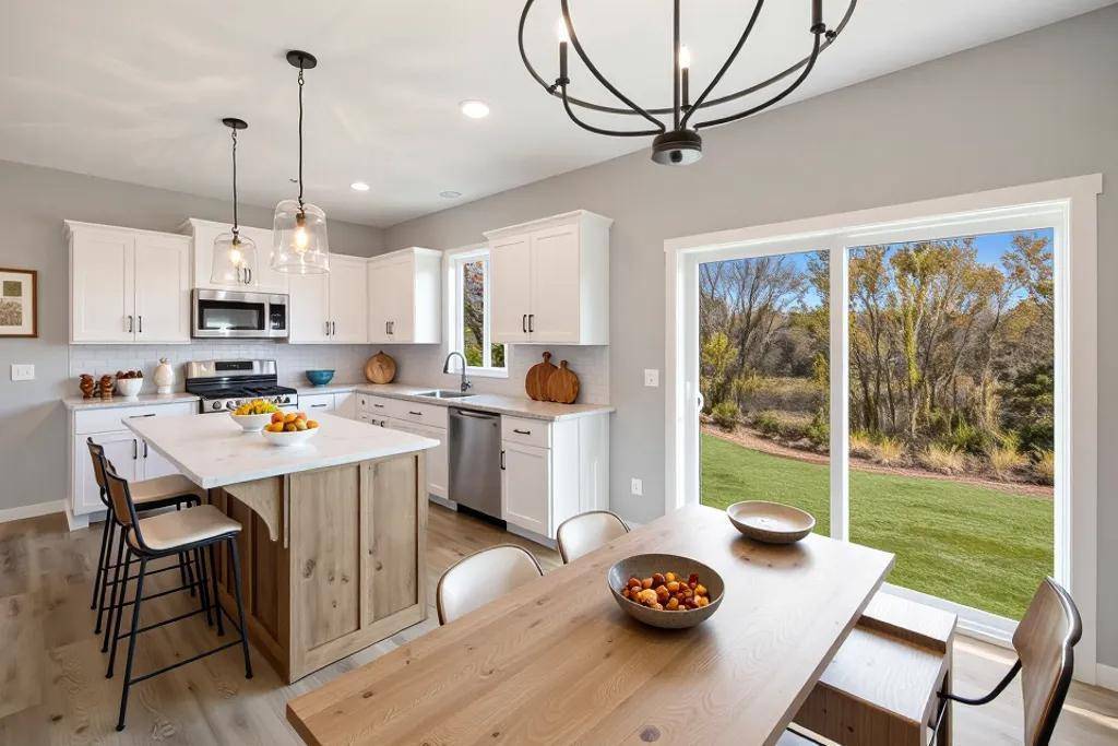 7993 Hunter Lake DR, Clear Lake, MN 55319