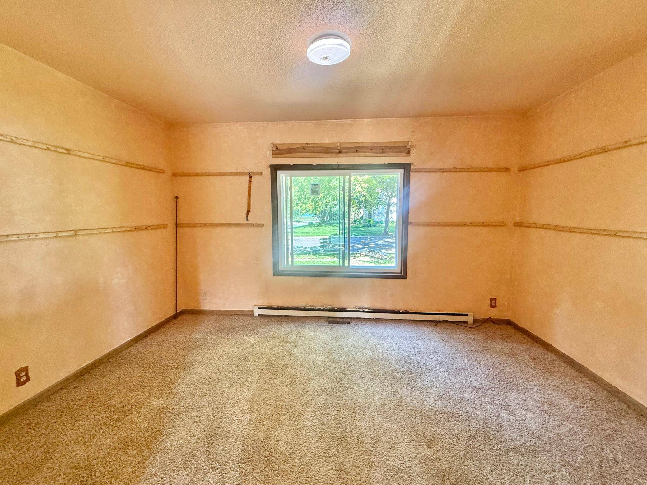 400 High AVE, Willmar, MN 56201