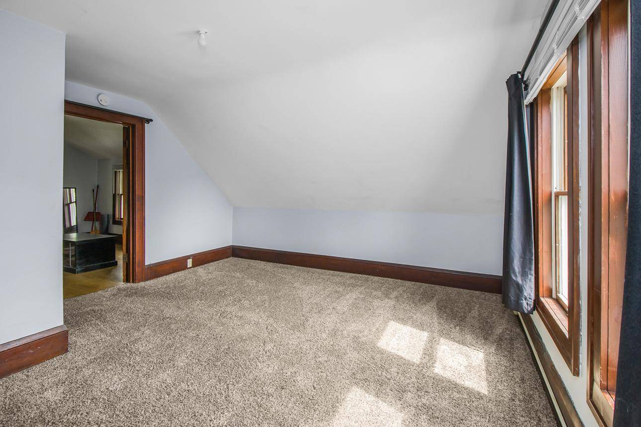 823 Englewood AVE, Saint Paul, MN 55104