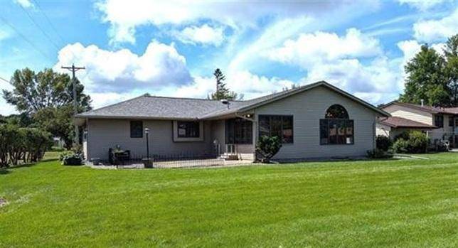 312 Maywood AVE, Eagle Lake, MN 56024