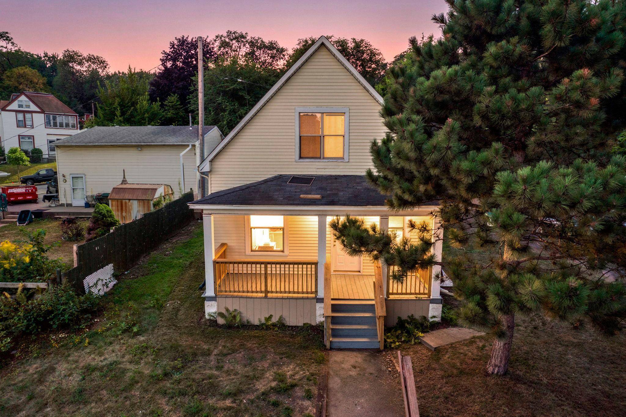 492 Concord ST, Saint Paul, MN 55107