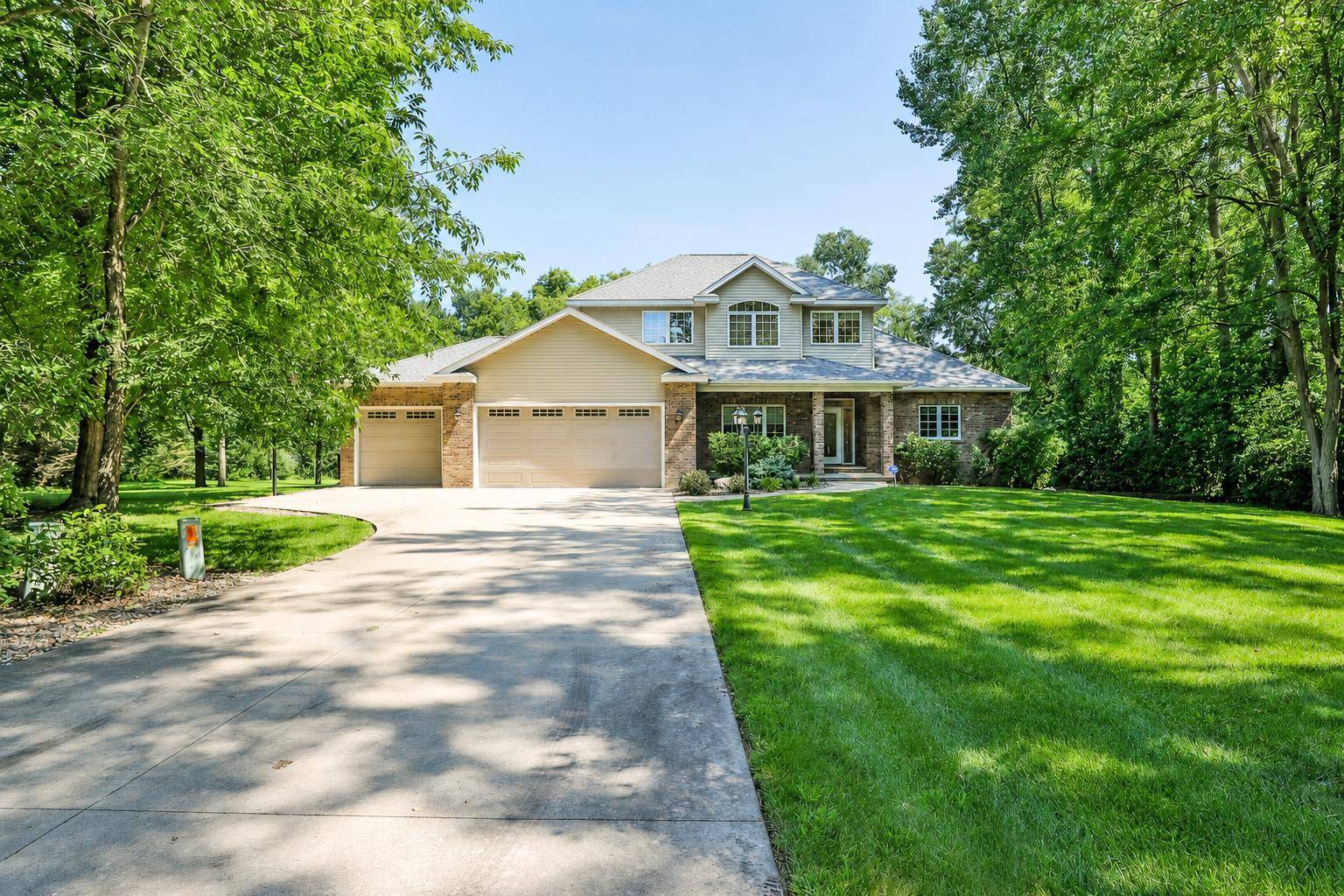 604 24th ST NW, Austin, MN 55912