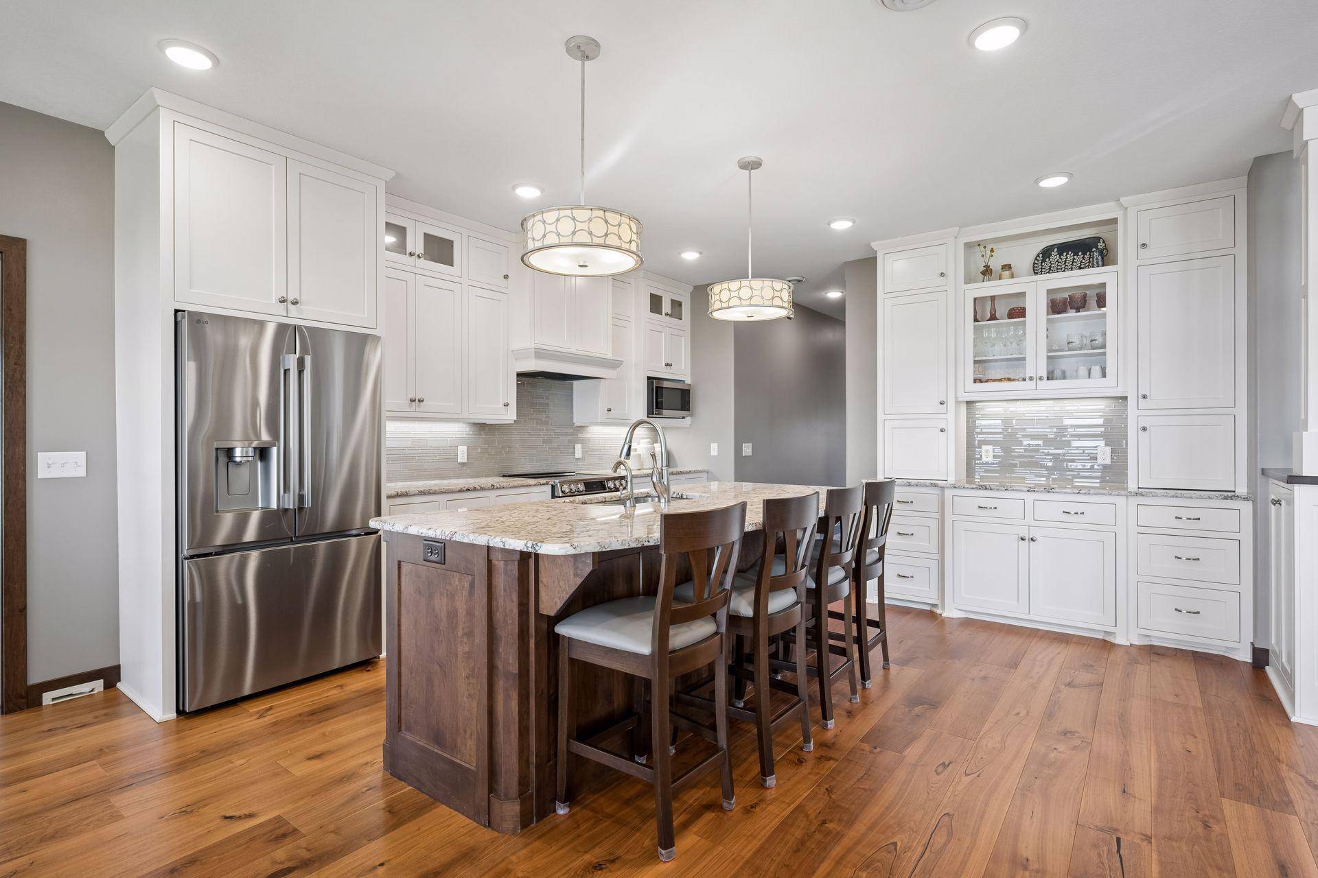 7633 117th ST NW, Annandale, MN 55302
