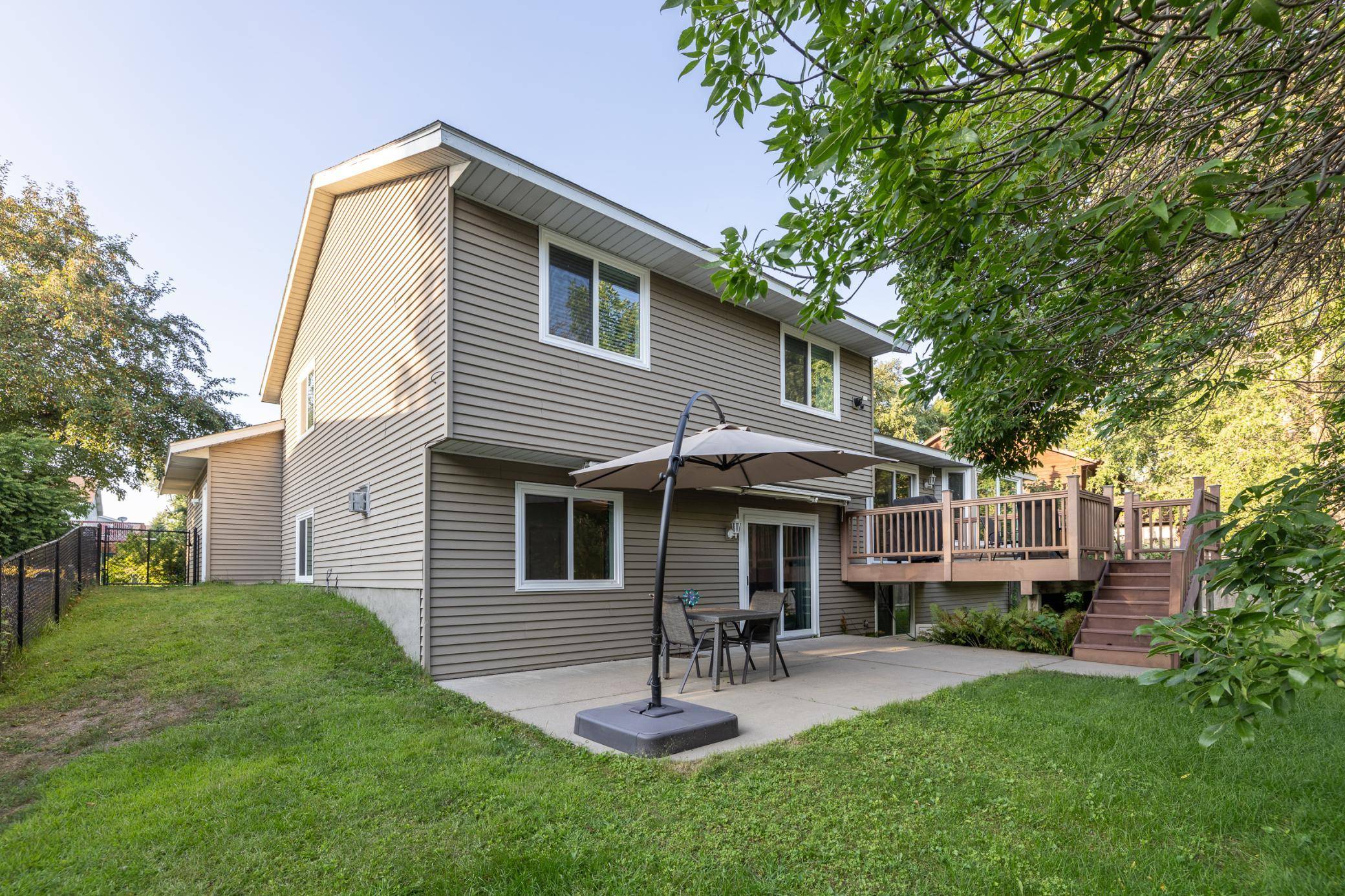 9449 83rd ST S, Cottage Grove, MN 55016