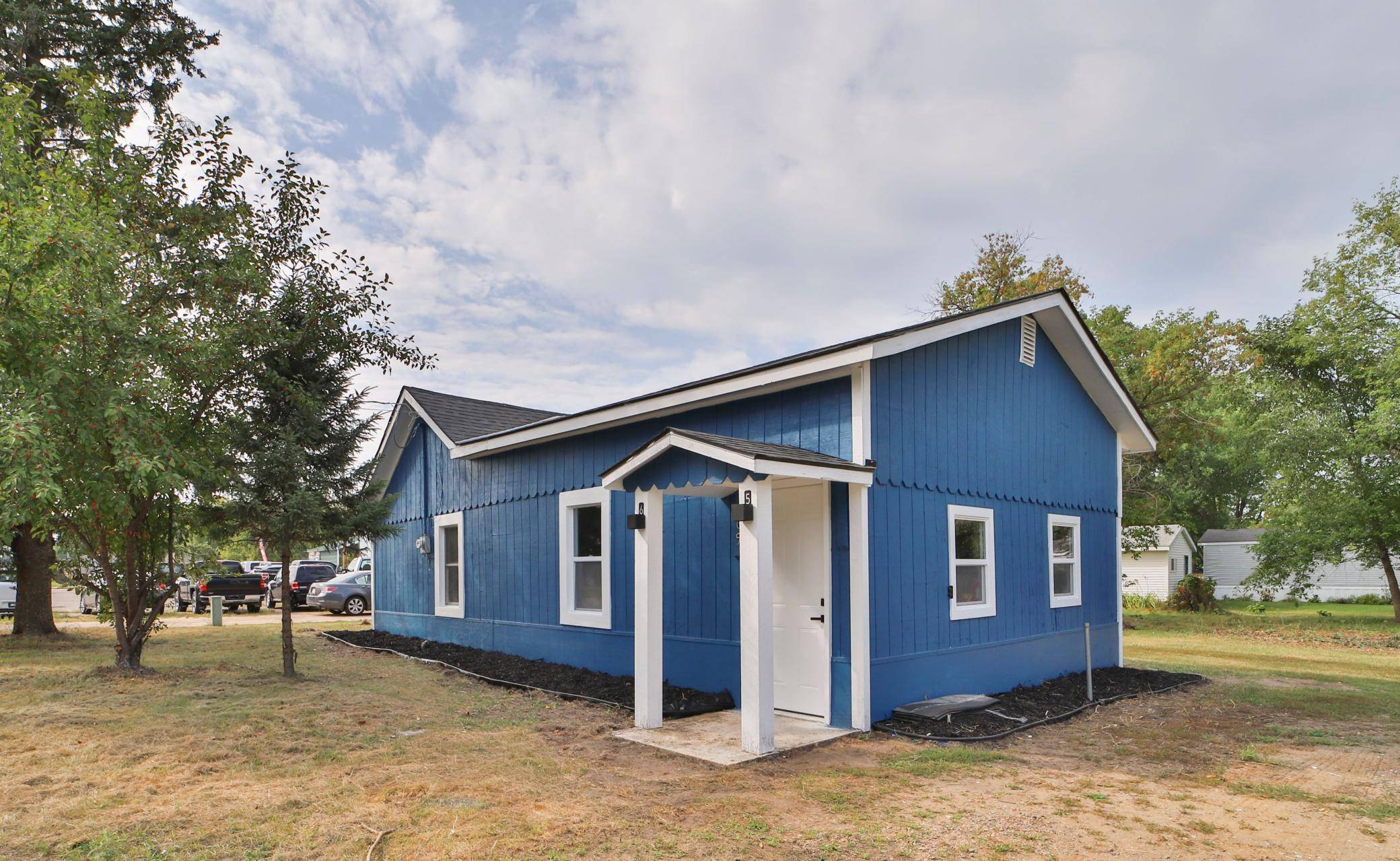 65 Eldredge ST E, Motley, MN 56466