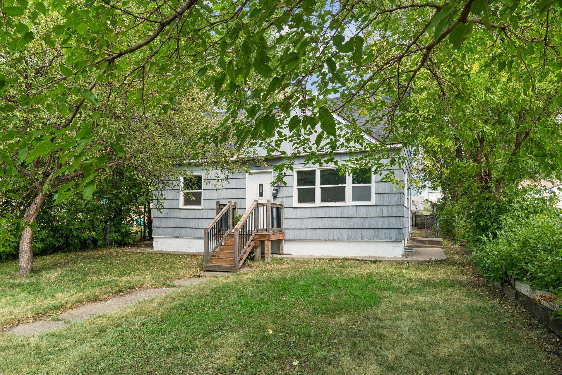 5149 University AVE NE, Columbia Heights, MN 55421