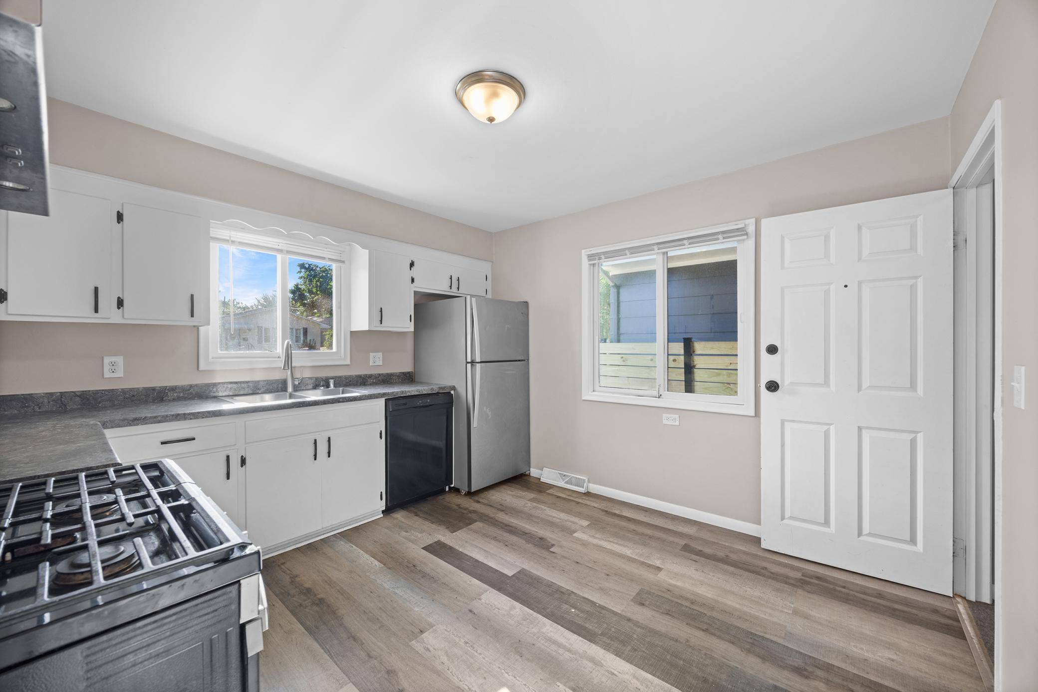 5936 Washburn AVE S, Minneapolis, MN 55410