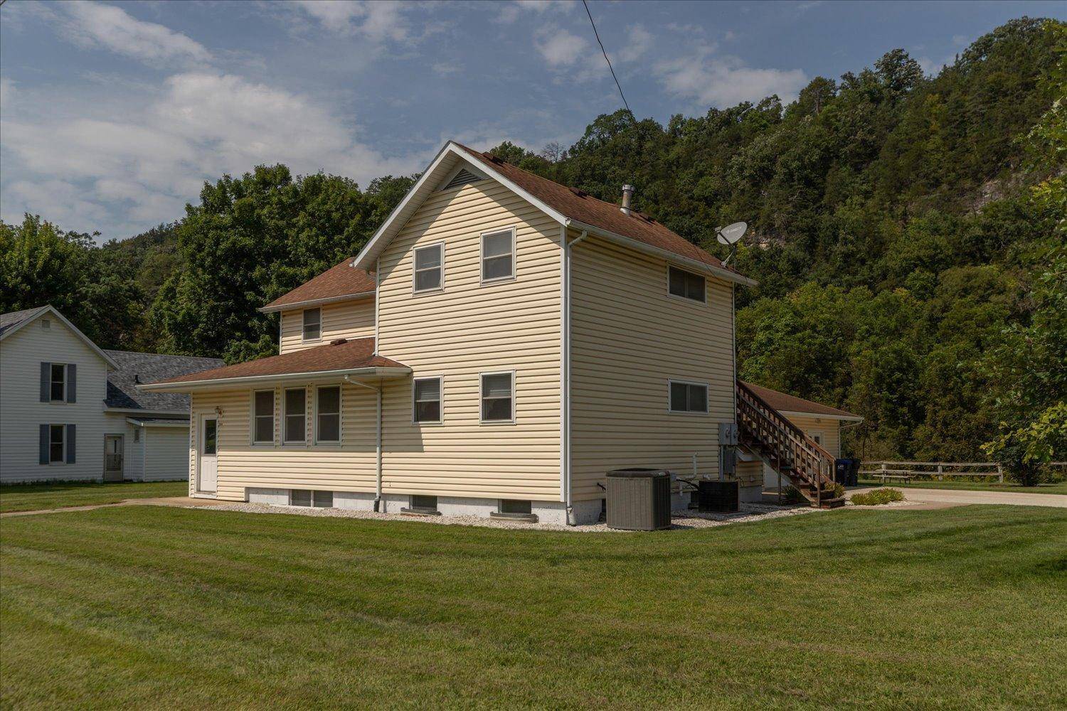 208 Ashburn ST E, Lanesboro, MN 55949
