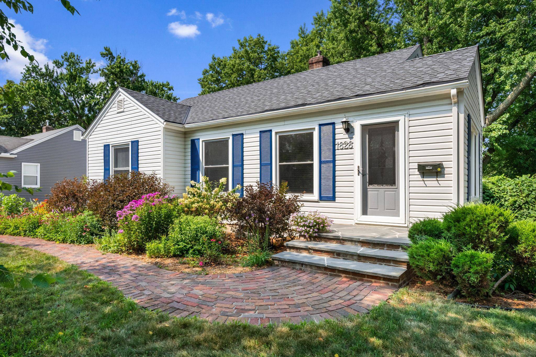 1828 Dakota AVE S, Saint Louis Park, MN 55416