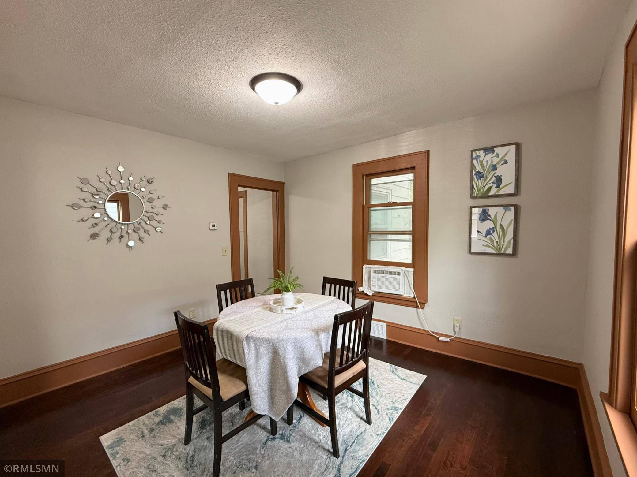 324 Topping ST, Saint Paul, MN 55117