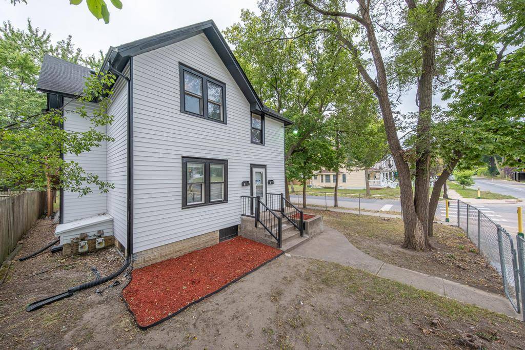 2400 Emerson AVE N, Minneapolis, MN 55411