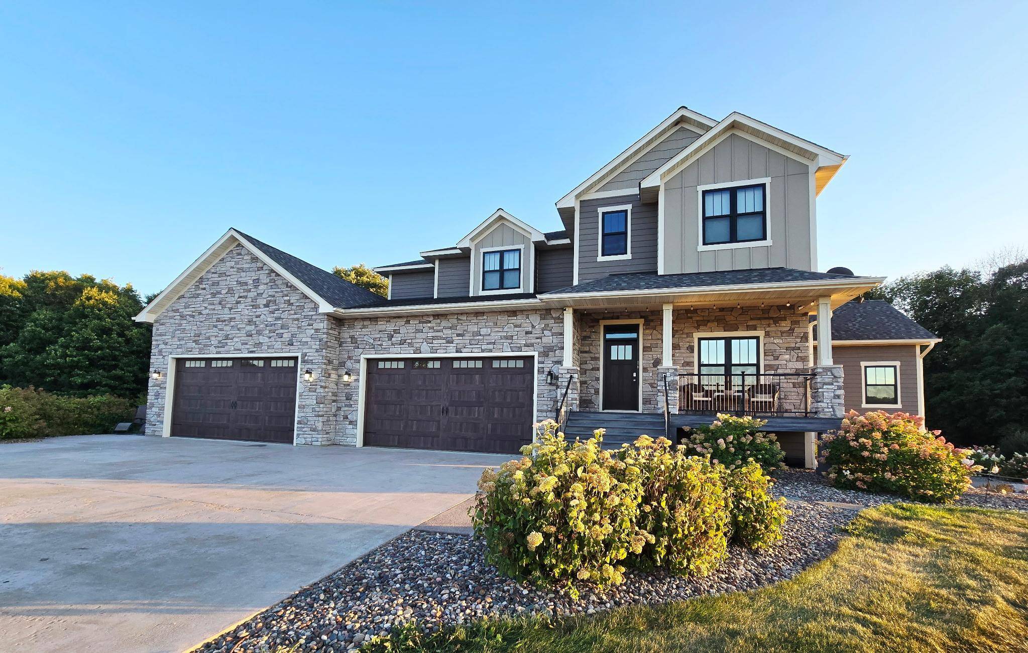 W6441 710th AVE, Beldenville, WI 54003