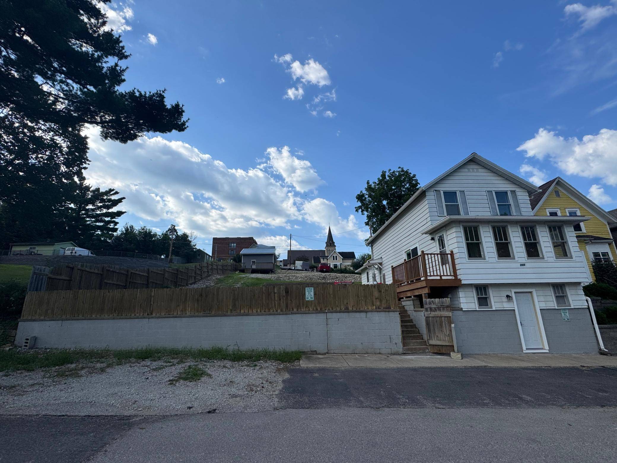 205 Elmwood ST E, Lanesboro, MN 55949