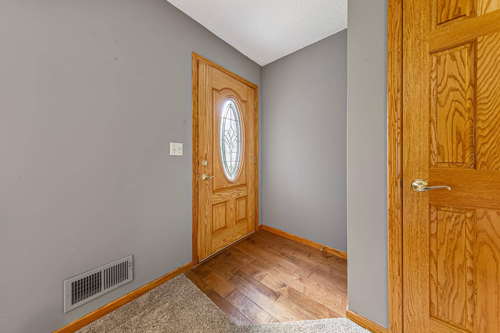 606 N 9th ST, Saint Peter, MN 56082