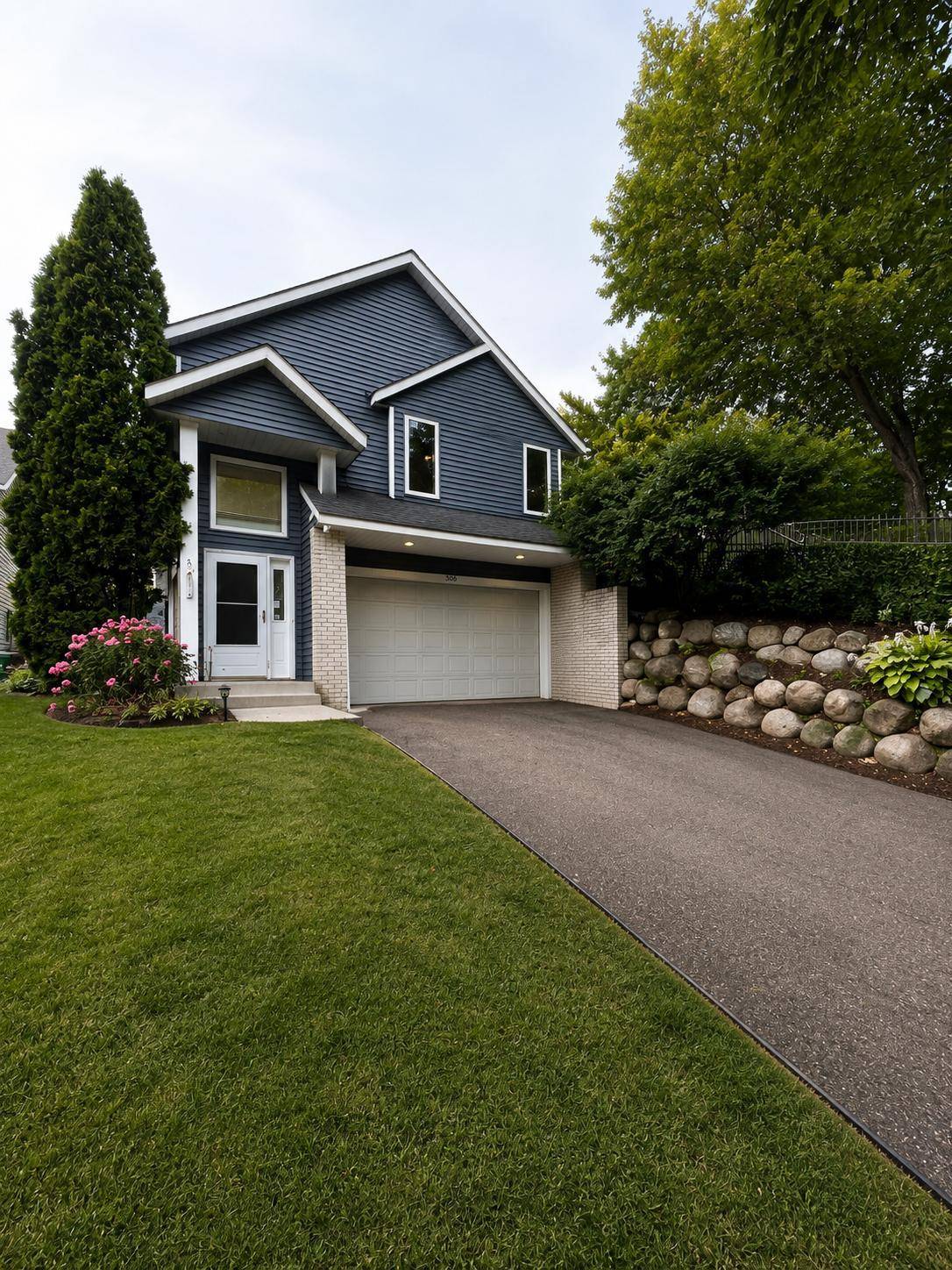 3045 Dundee LN, Mound, MN 55364