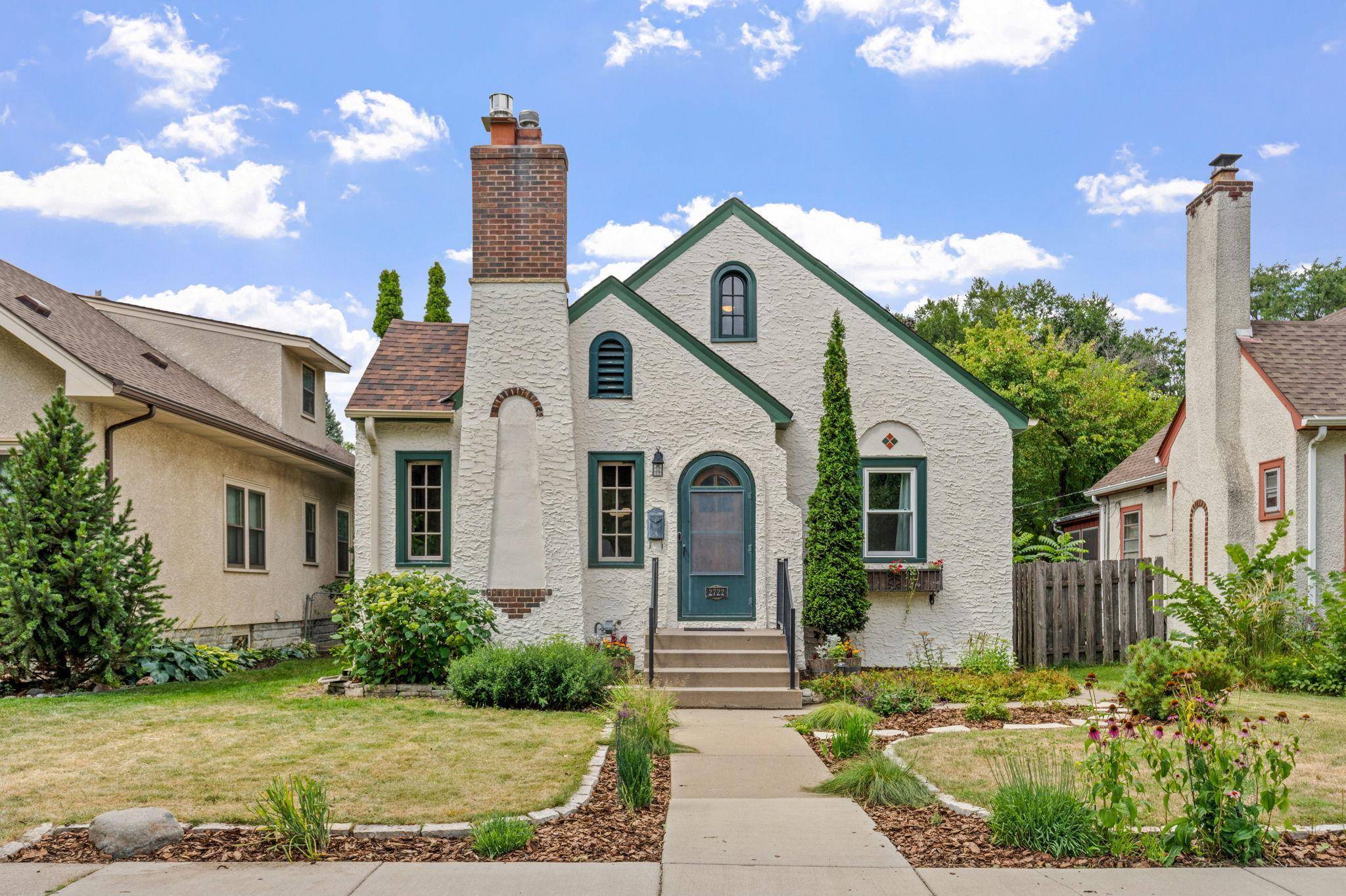 2722 Garfield ST NE, Minneapolis, MN 55418