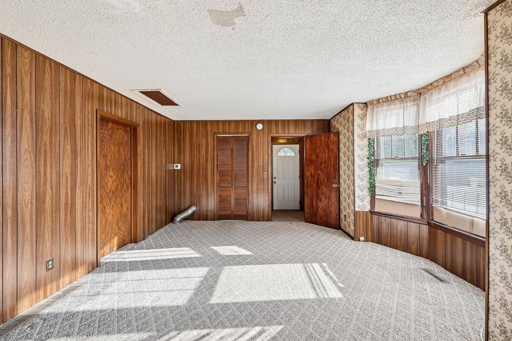 1145 Burns AVE, Saint Paul, MN 55106