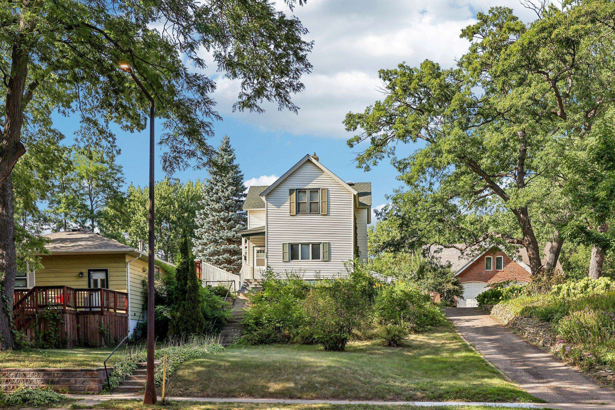 1145 Burns AVE, Saint Paul, MN 55106