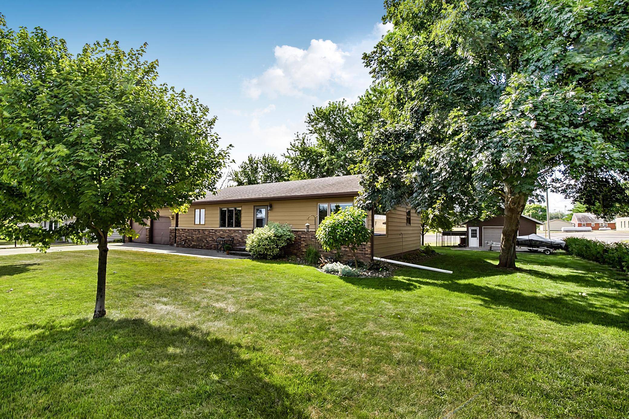 255 River ST, Saint Martin, MN 56362