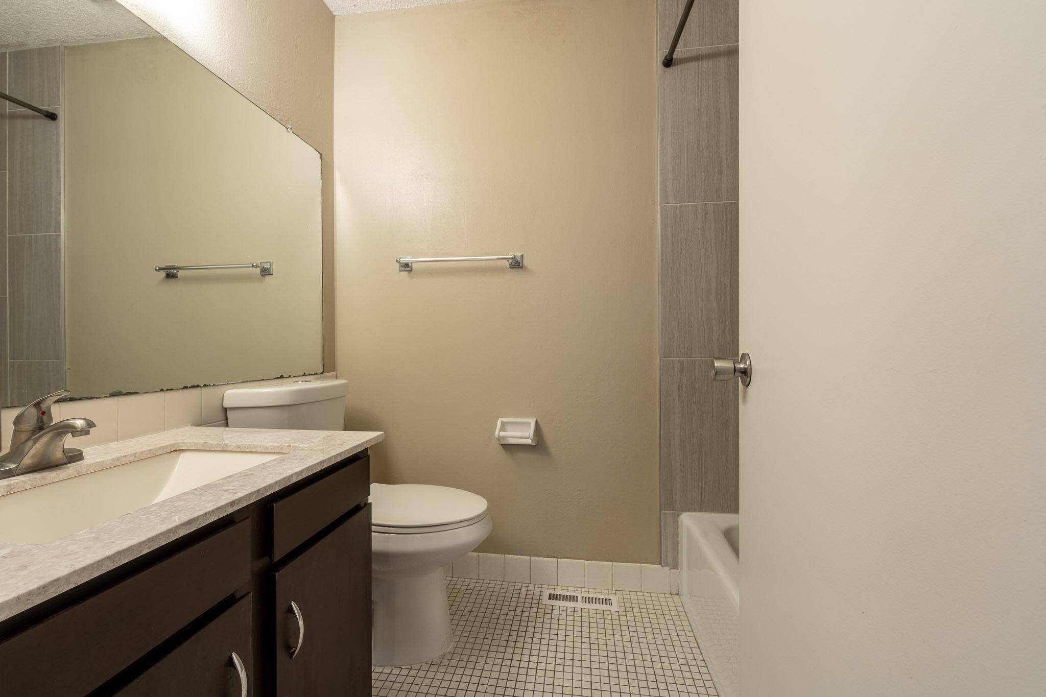 4529 Cedar Lake RD S, Saint Louis Park, MN 55416