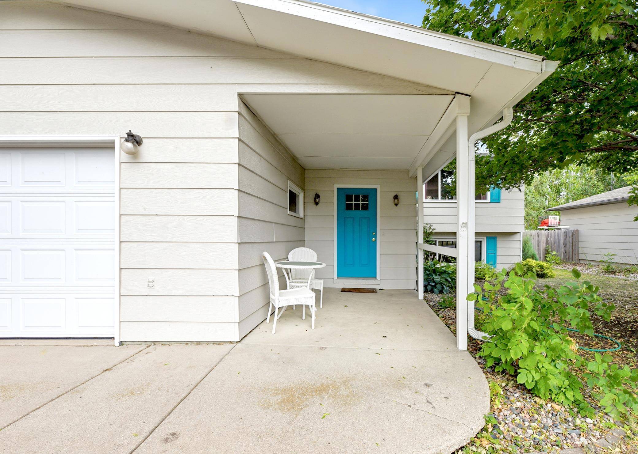 3050 21st ST S, Fargo, ND 58103