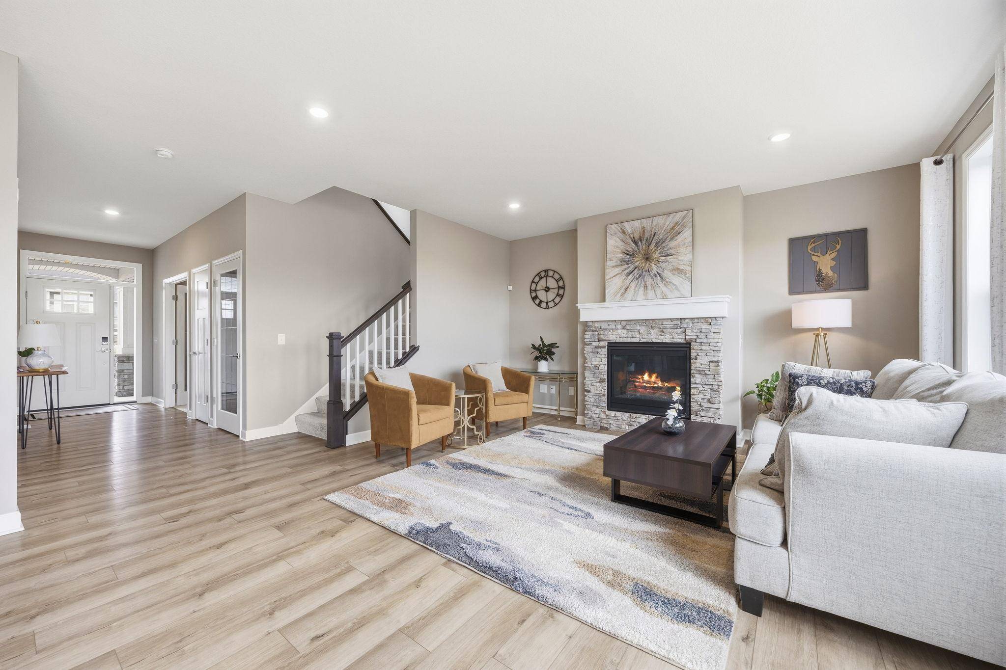 18120 Hinckley AVE, Lakeville, MN 55044