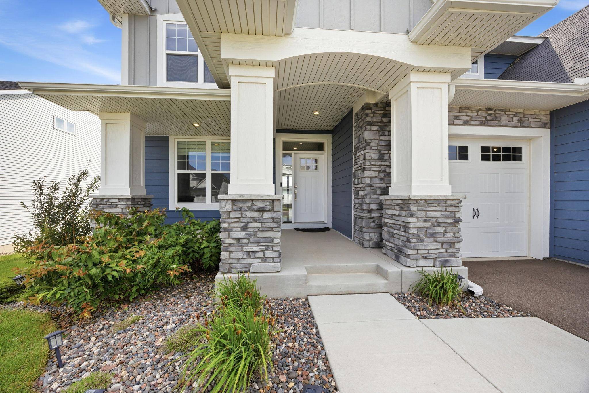 18120 Hinckley AVE, Lakeville, MN 55044