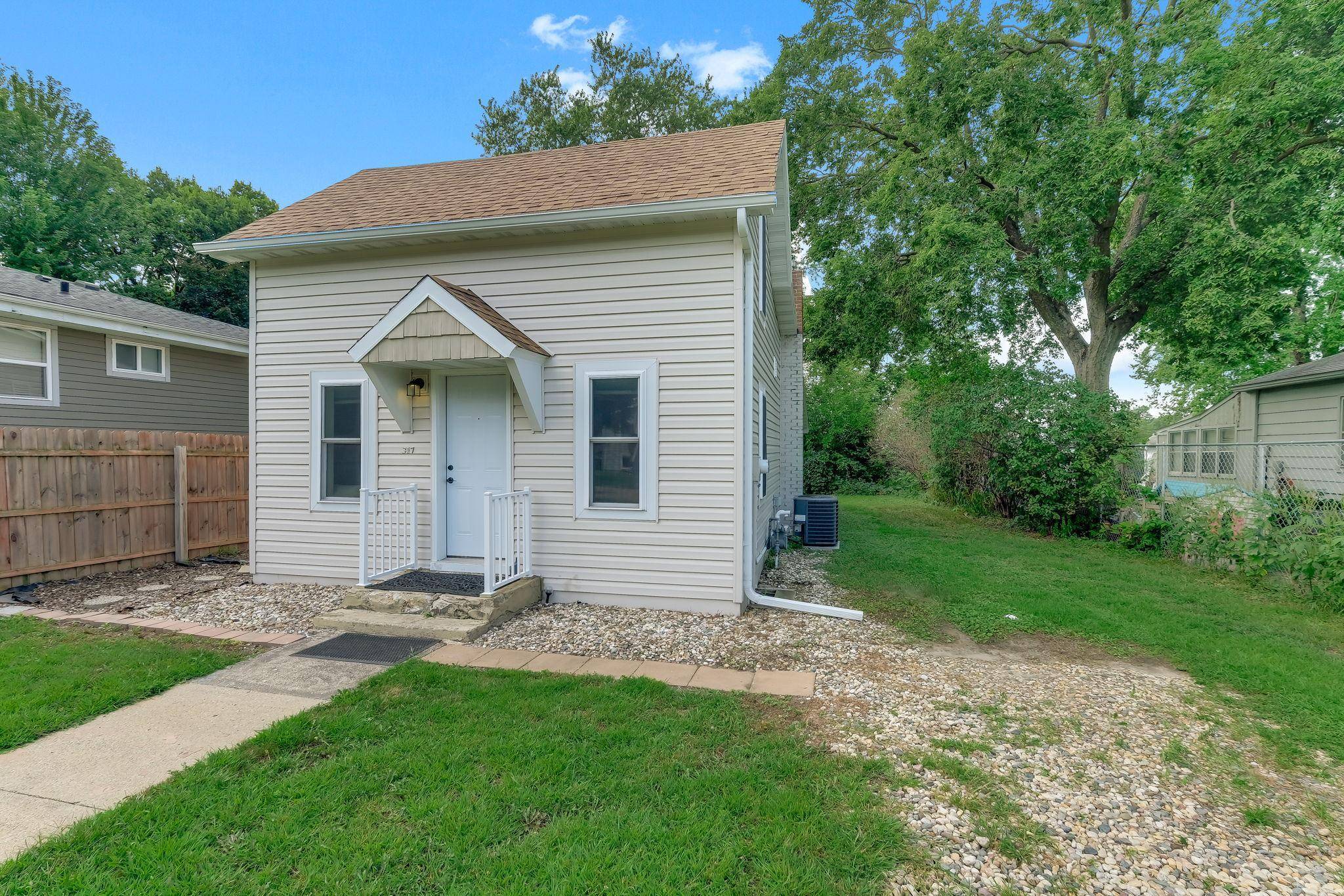 317 N Austin AVE, Litchfield, MN 55355