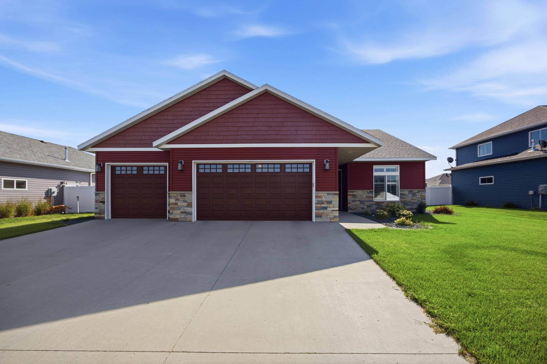 7032 26th ST S, Fargo, ND 58104