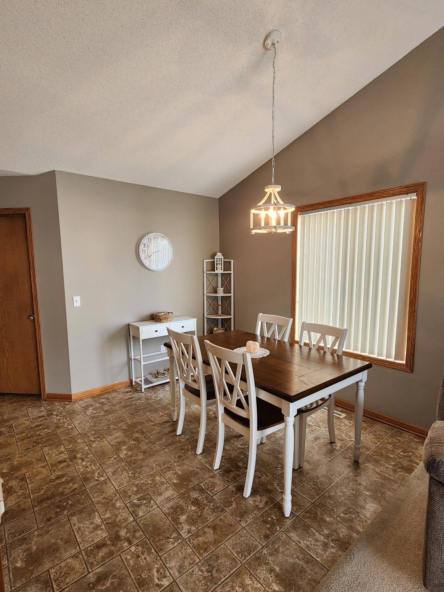 707 Ochotto Lake DR, Avon, MN 56310
