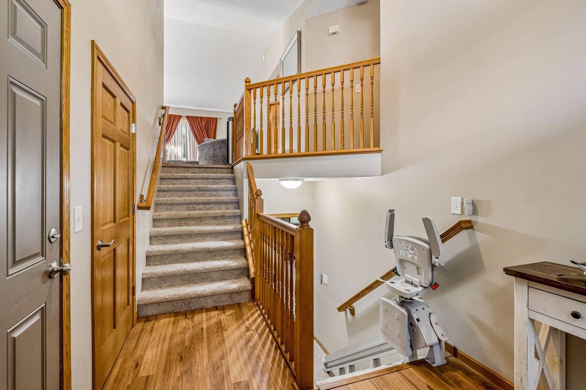 1016 Lilac CT, Shakopee, MN 55379