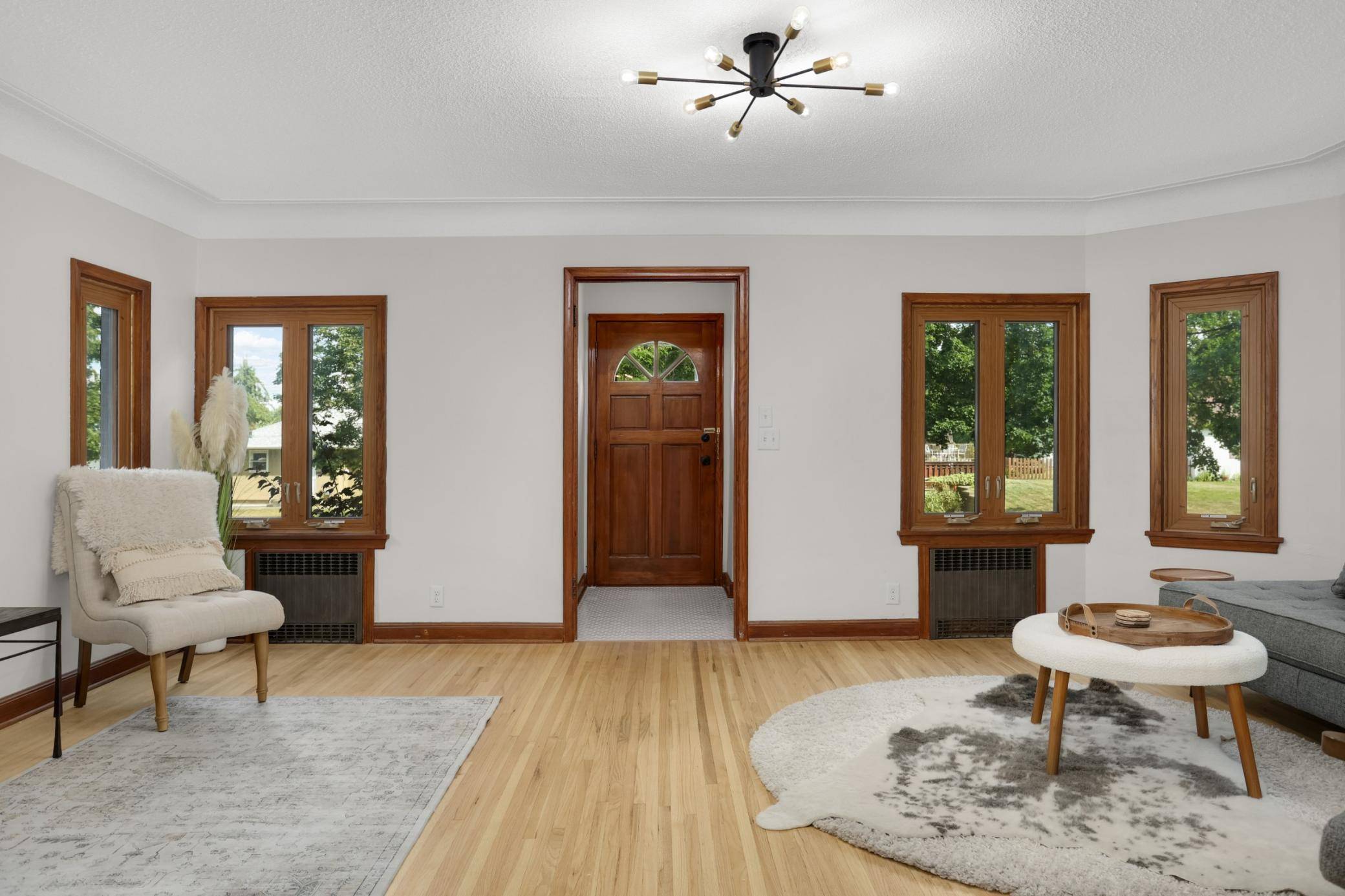 1251 Macarthur AVE, West Saint Paul, MN 55118