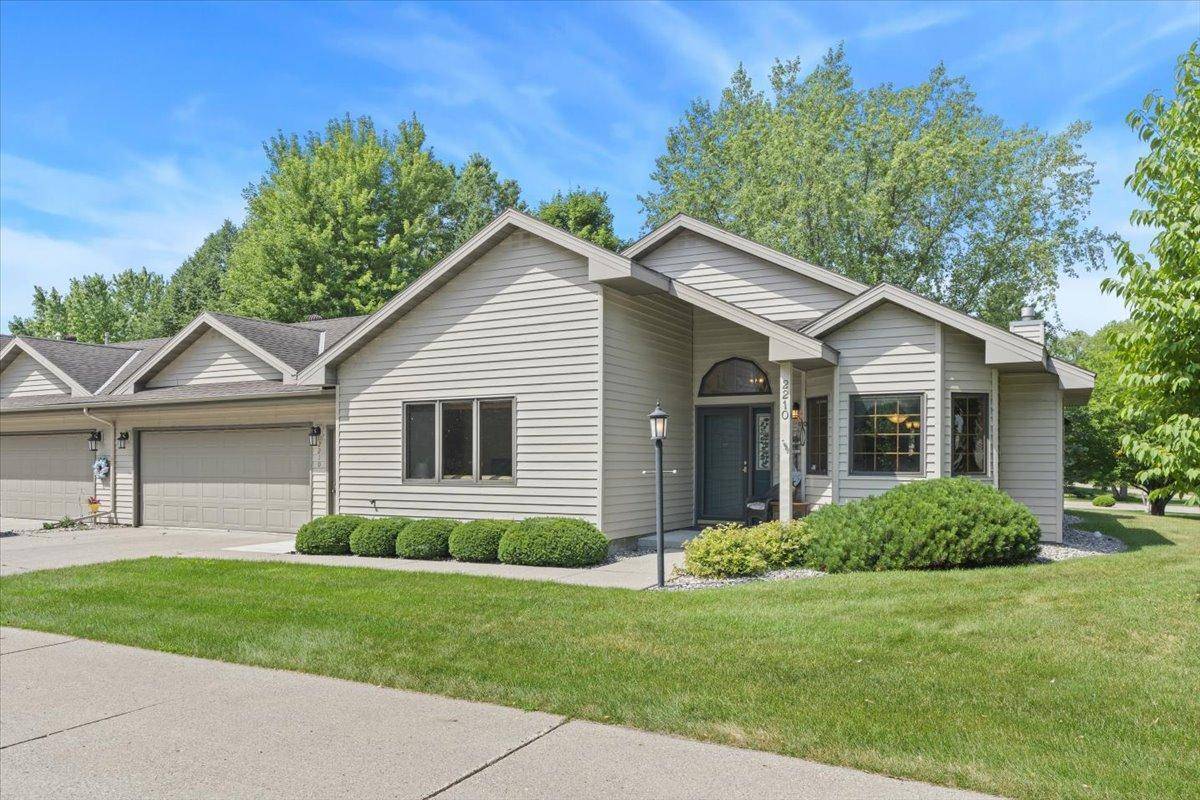2210 Brookwood CT, Fergus Falls, MN 56537