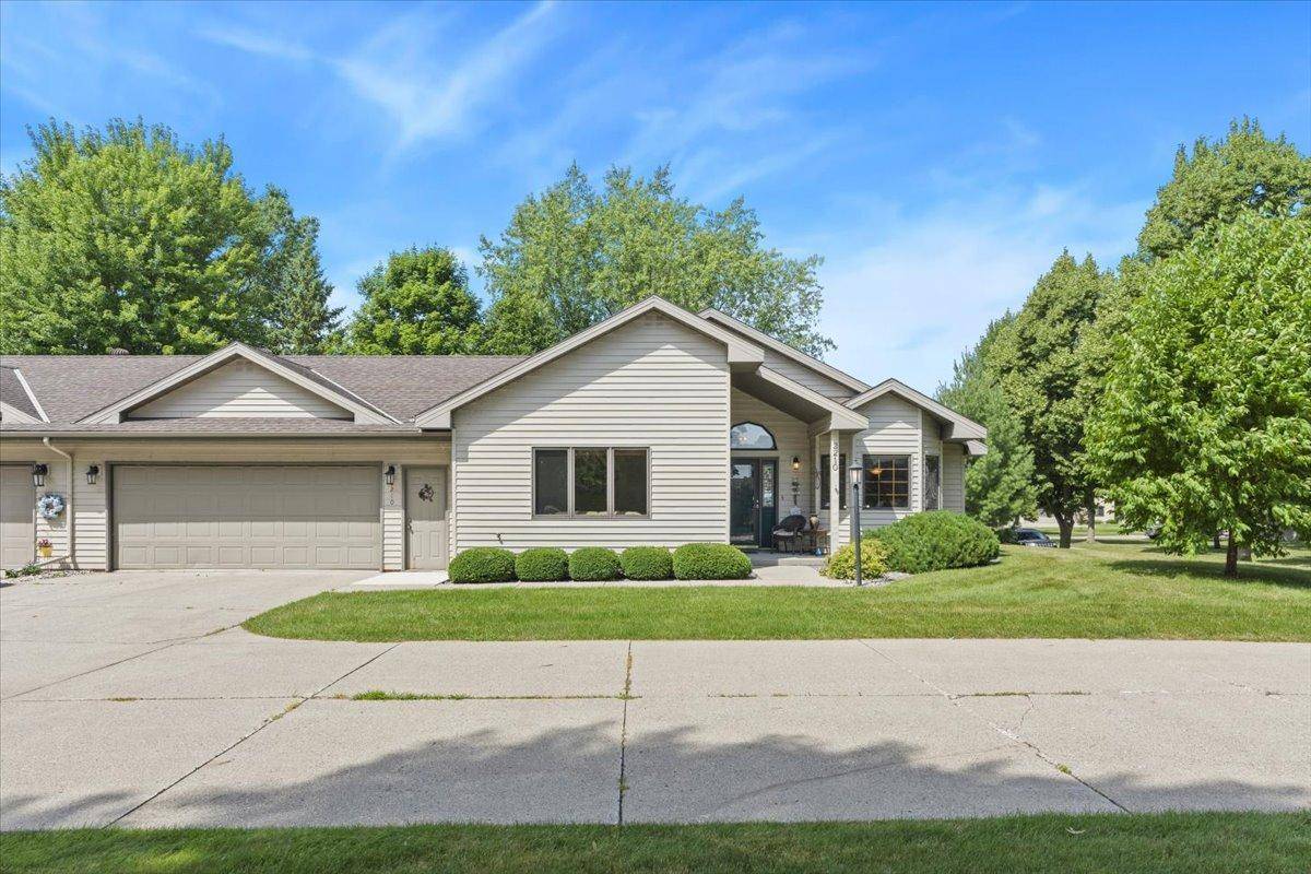 2210 Brookwood CT, Fergus Falls, MN 56537