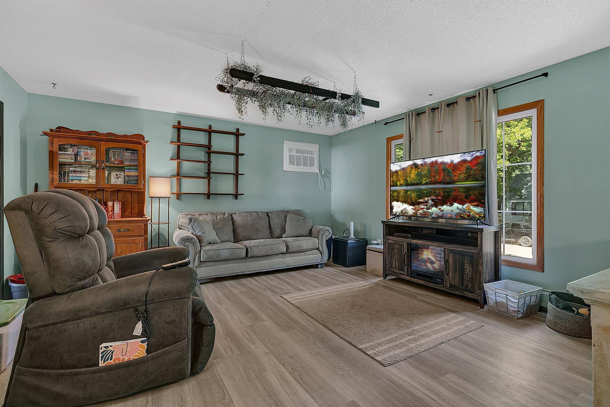 145 7th ST NW, Milaca, MN 56353