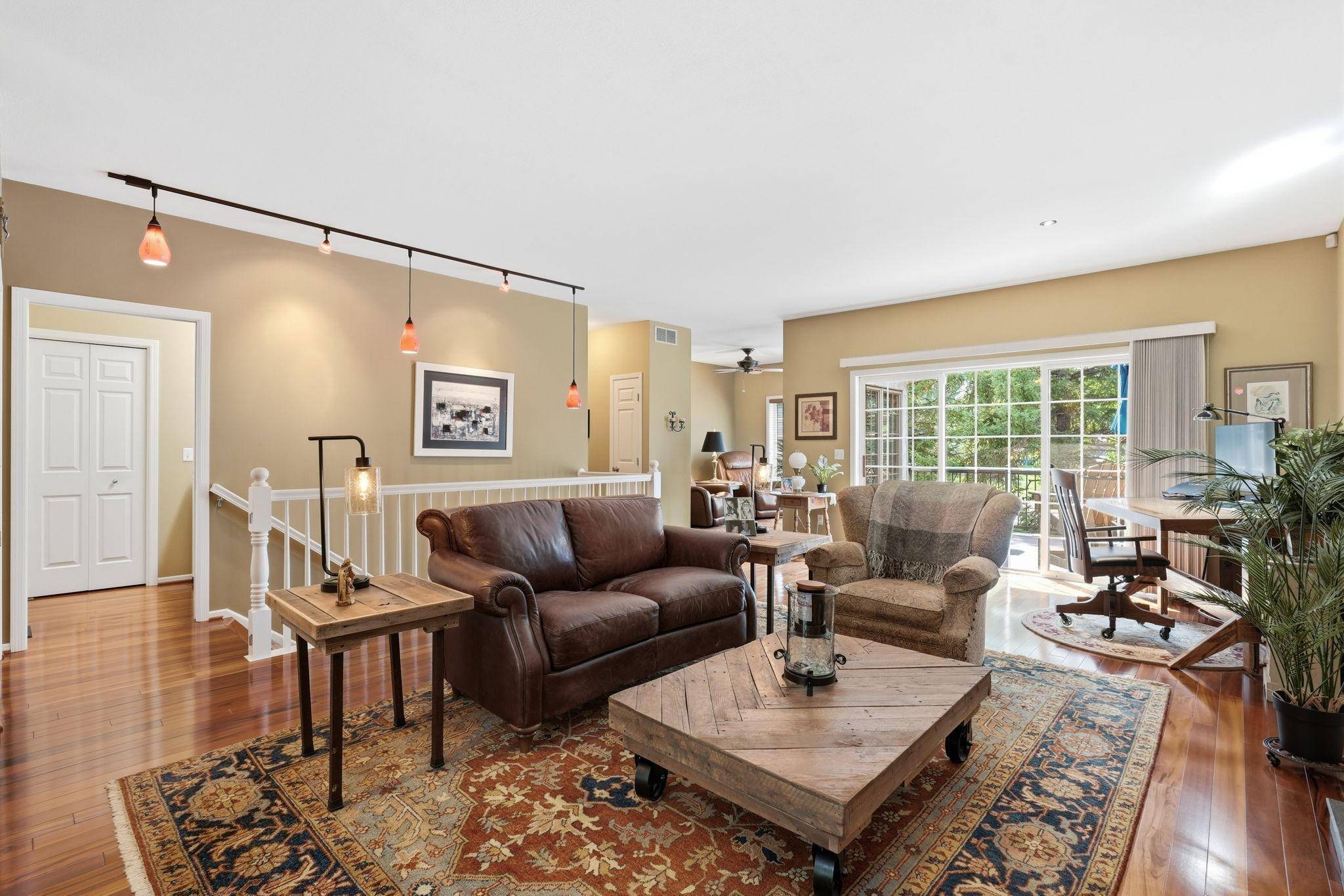 8442 Burlwood DR, Chanhassen, MN 55317