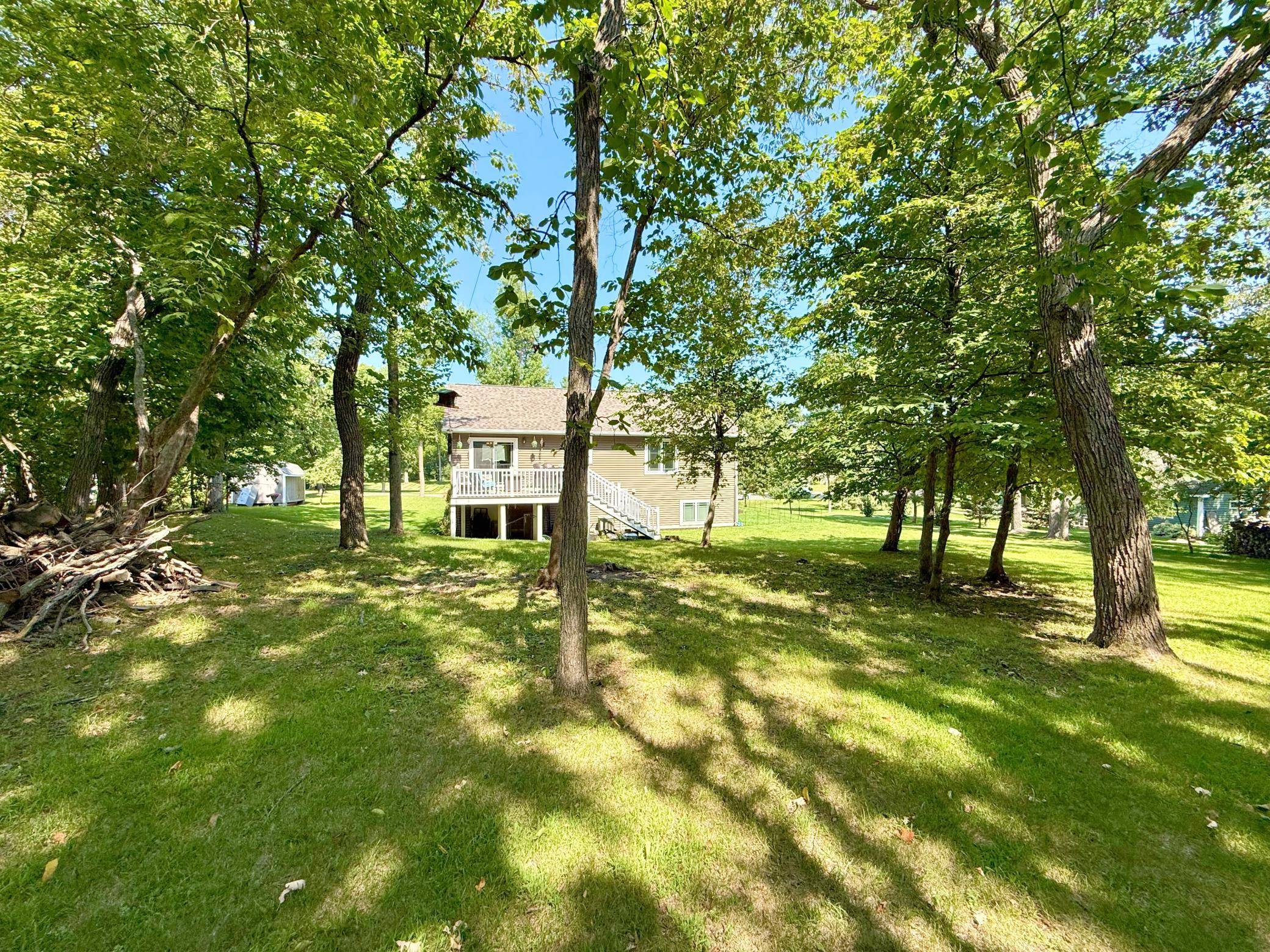 863 Whitetail LN, Detroit Lakes, MN 56501