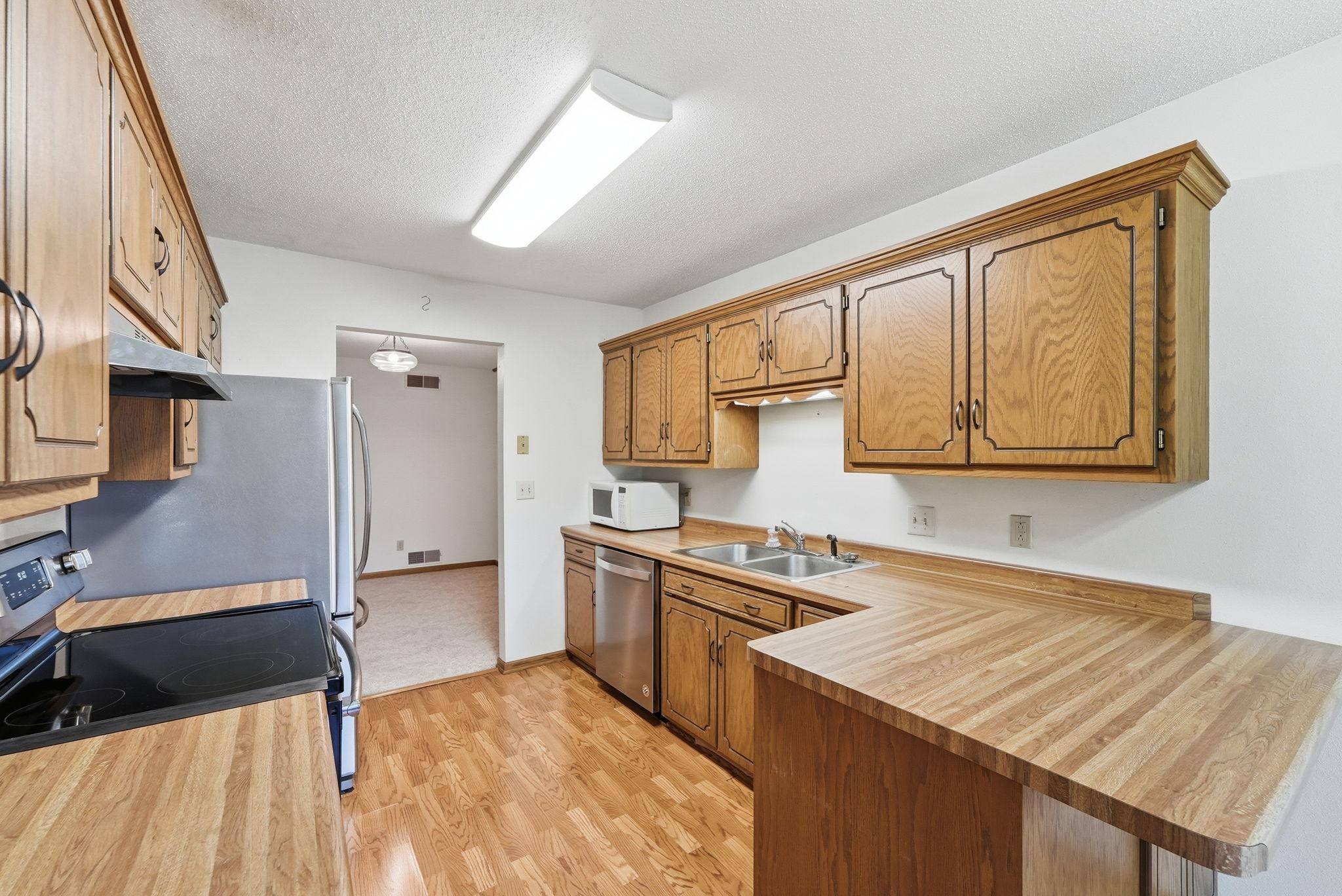 2070 Stockinger DR, Saint Cloud, MN 56303