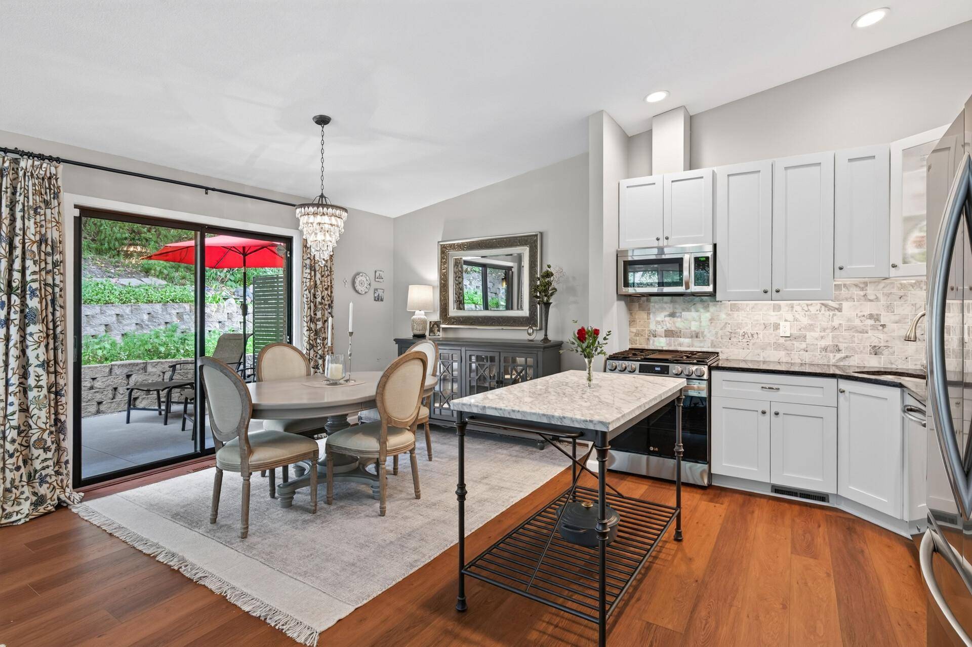 4501 Redwood CIR, Minnetonka, MN 55345