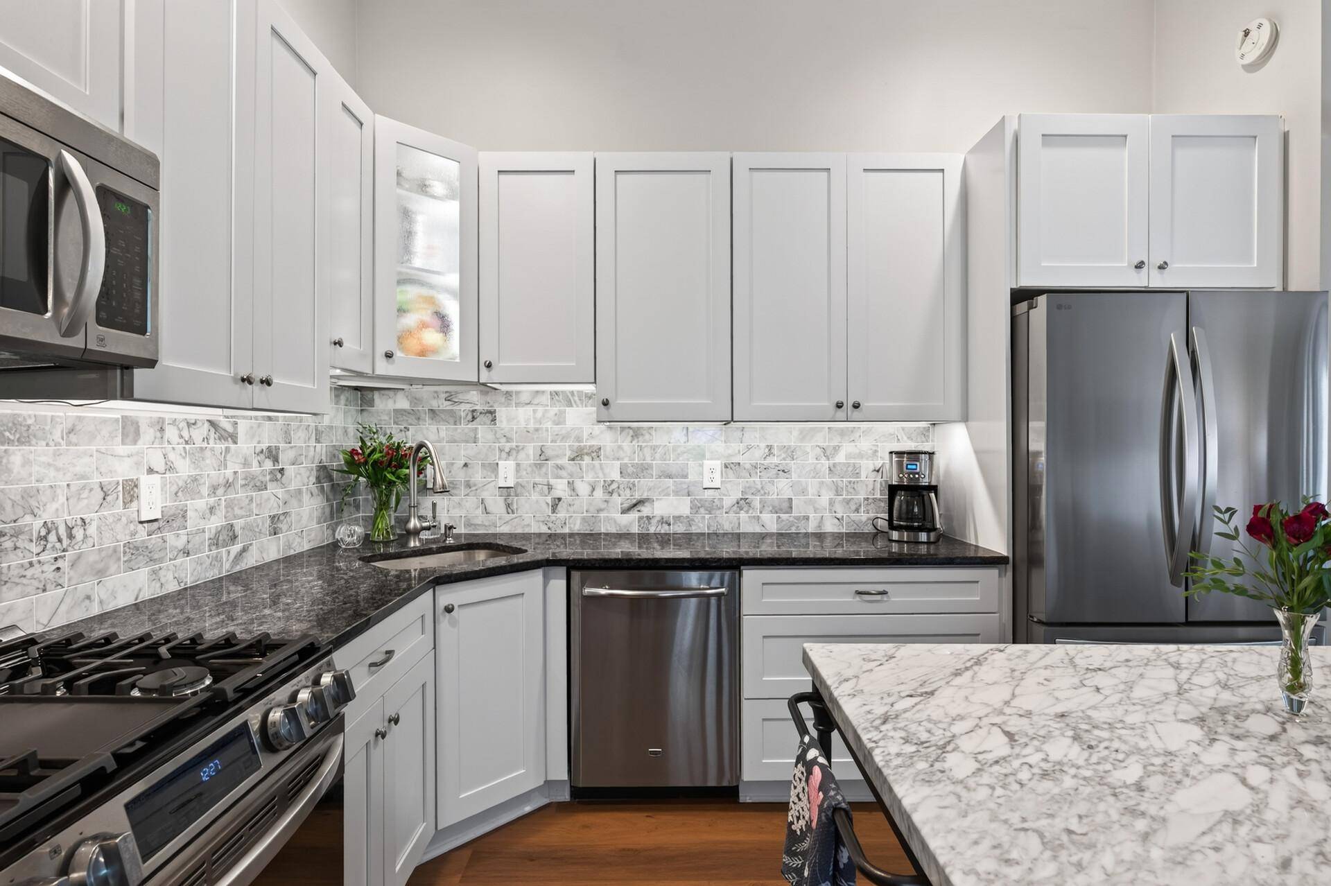 4501 Redwood CIR, Minnetonka, MN 55345