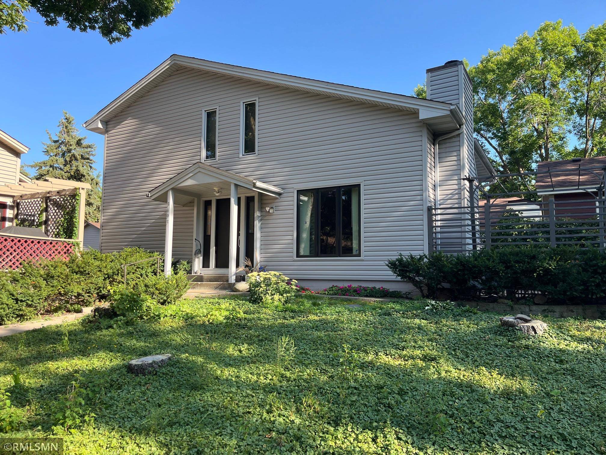 3493 Pilgrim LN N, Plymouth, MN 55441