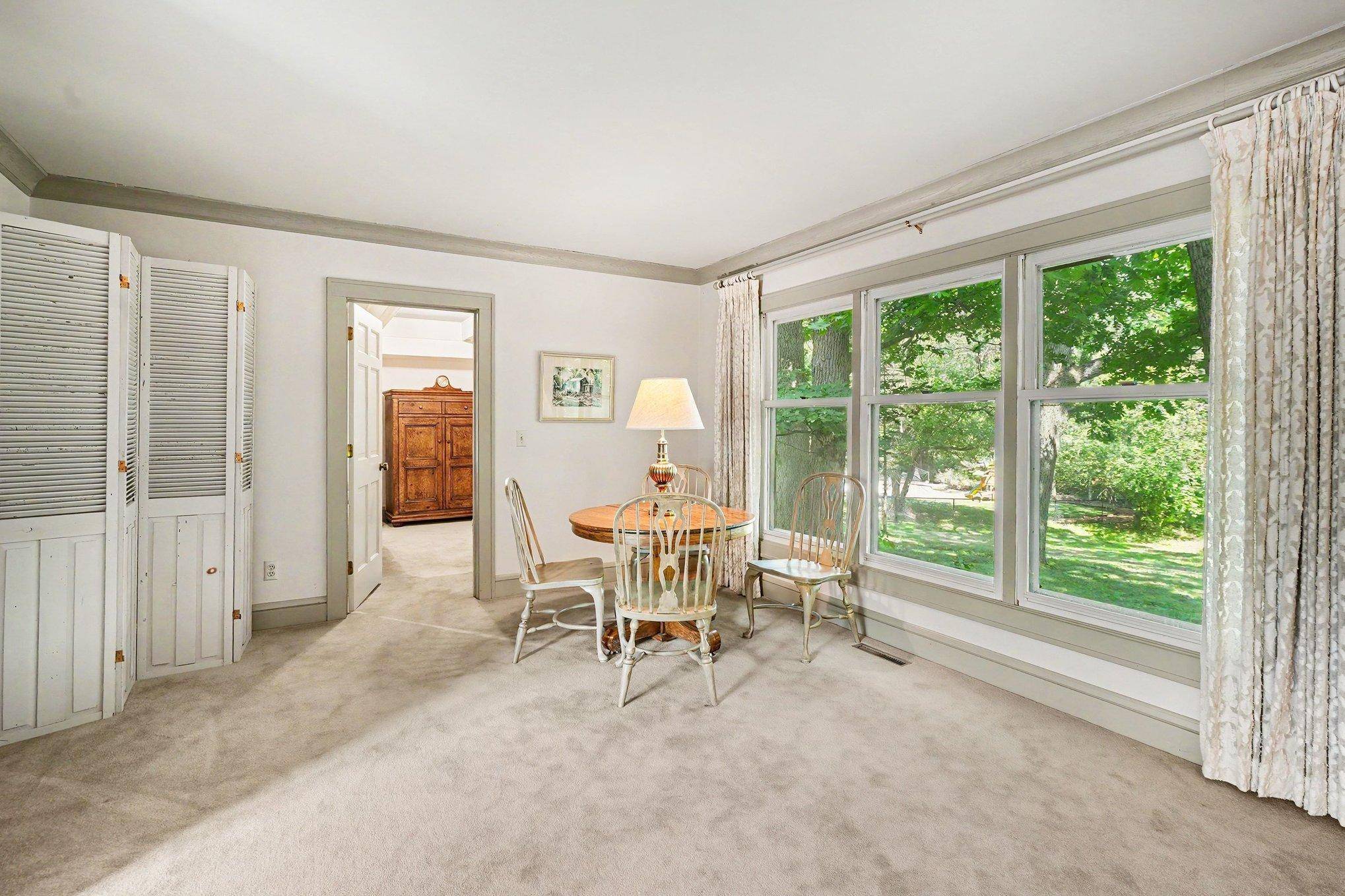 7017 Valley View RD, Edina, MN 55439