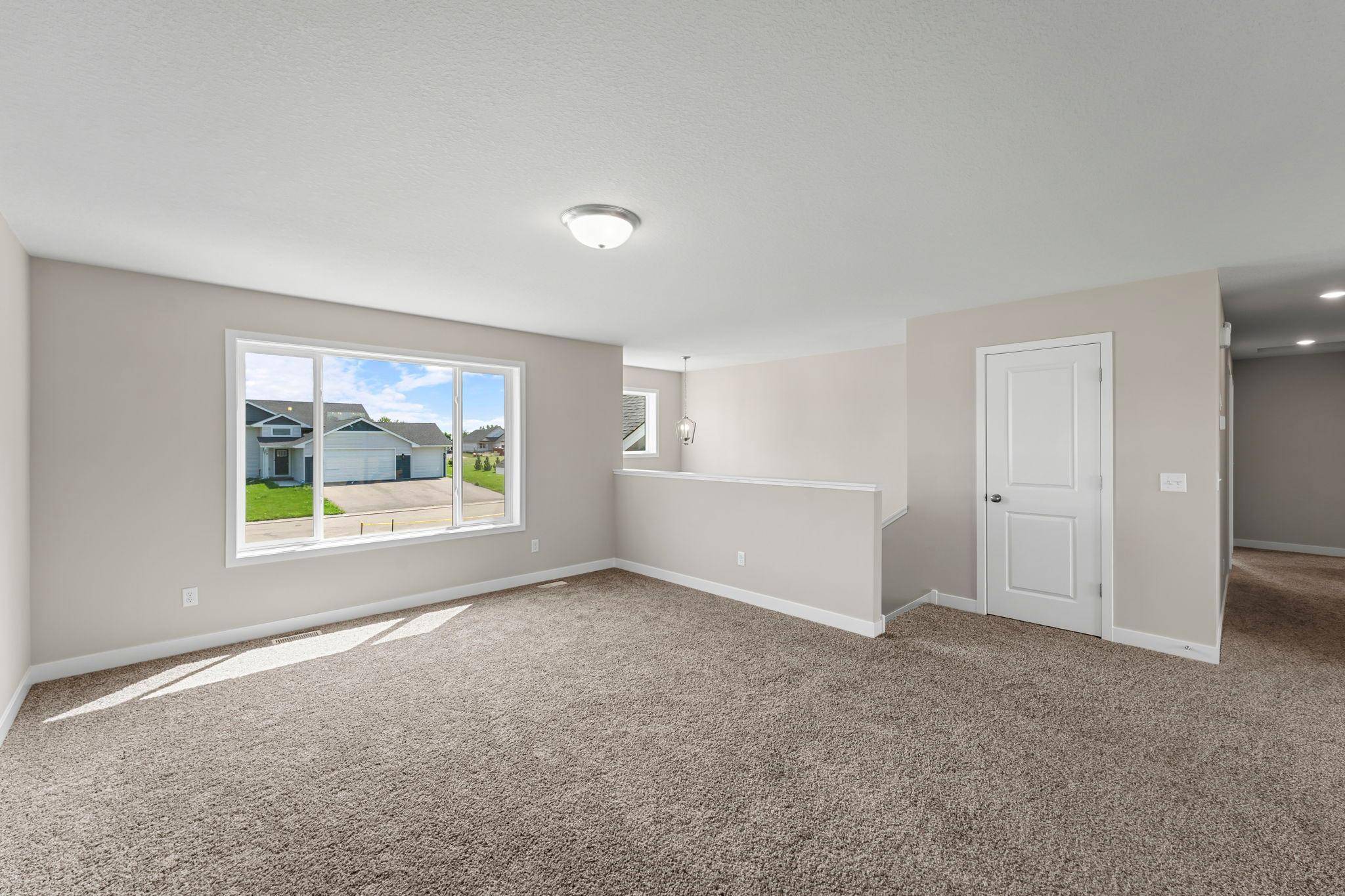 2145 Violet LN, Faribault, MN 55021