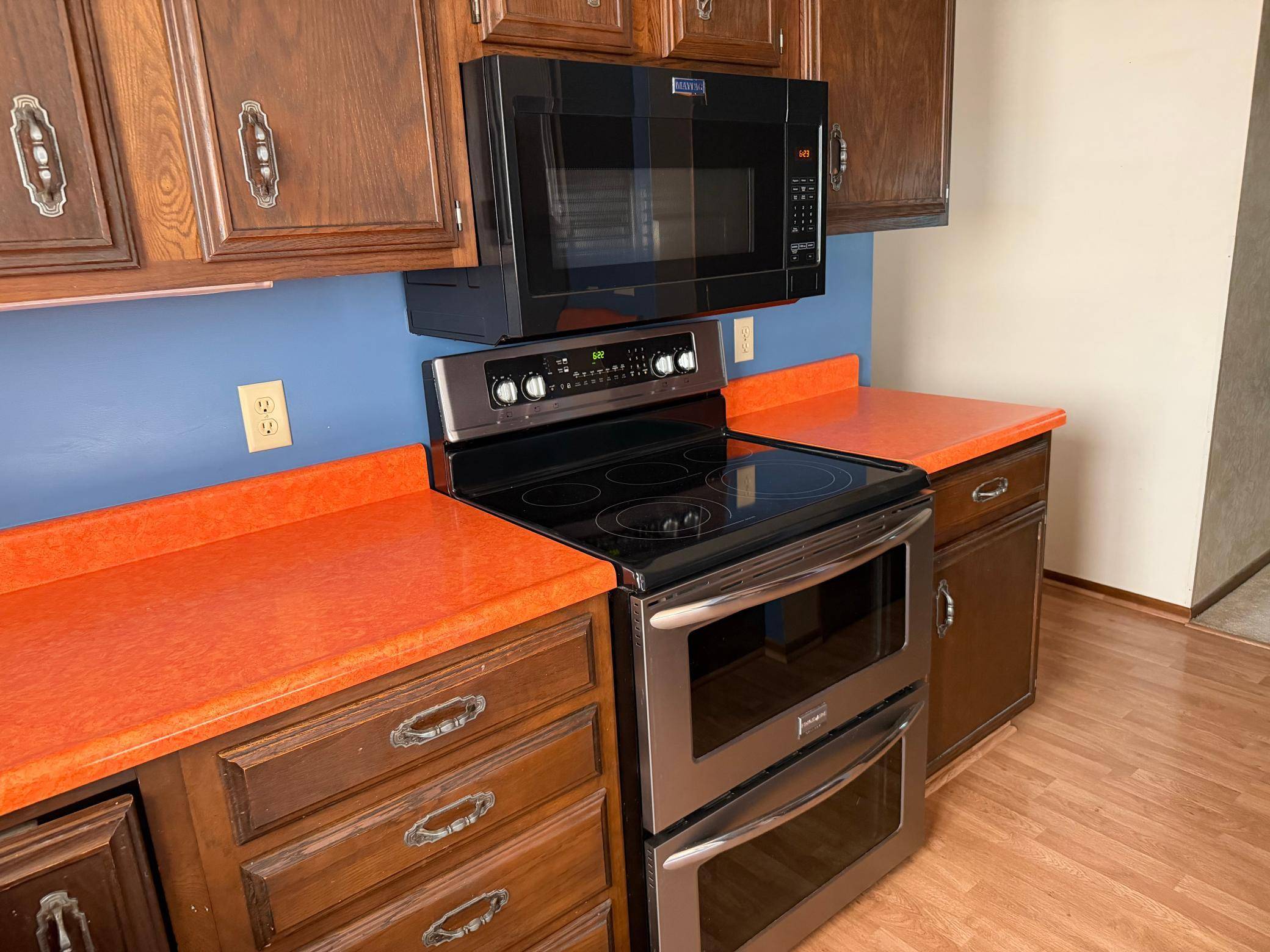 27661 Town AVE, Worthington, MN 56187