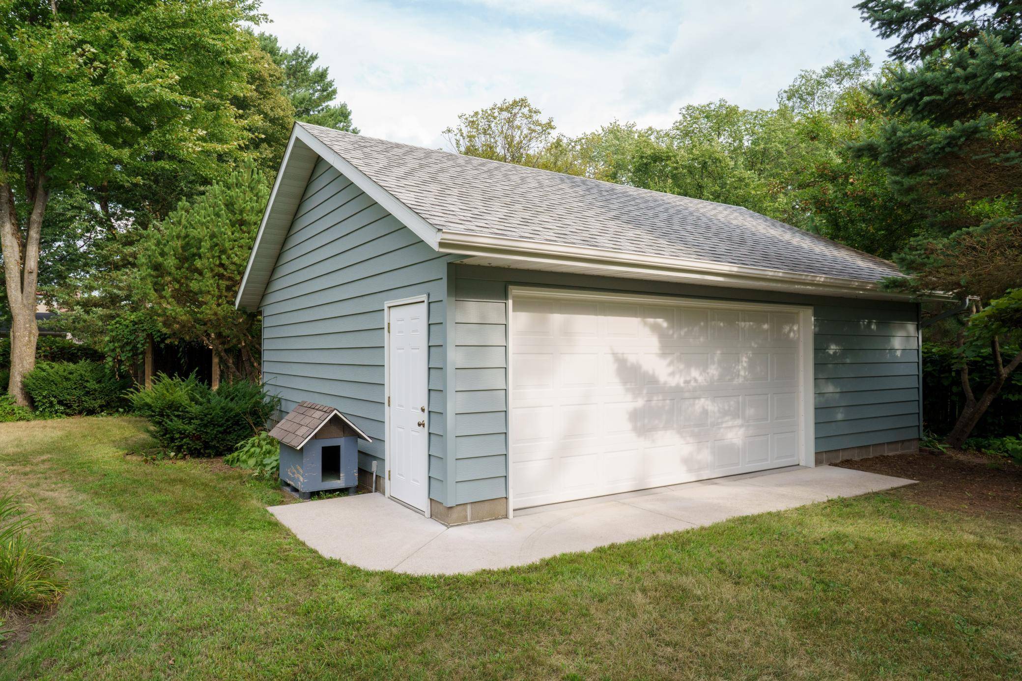 24888 21st AVE, Saint Augusta, MN 56301