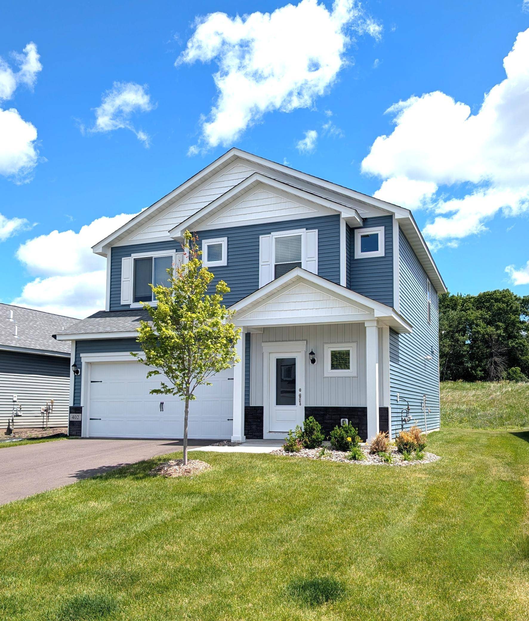 402 Redwood ST N, Cambridge, MN 55008